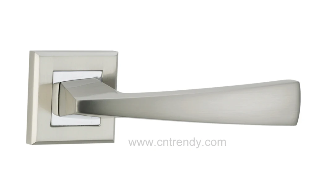 Simple Style Nickle Plate Zinc Alloy Wooden Door Handles on Square Plate (Z6014-ZR09)