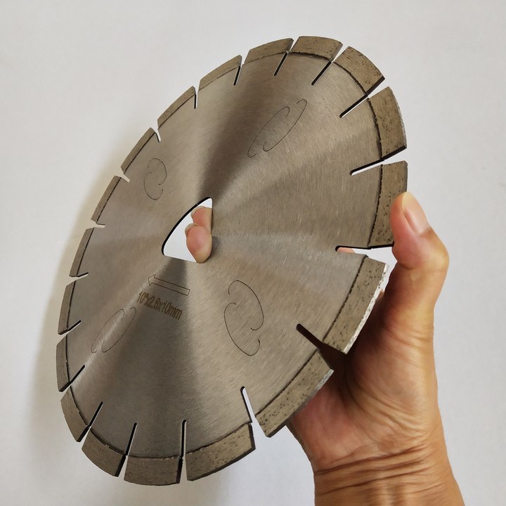 10inch Early Entry Concrete Cutting Disc Diamond Saw Blade for Green Concrete