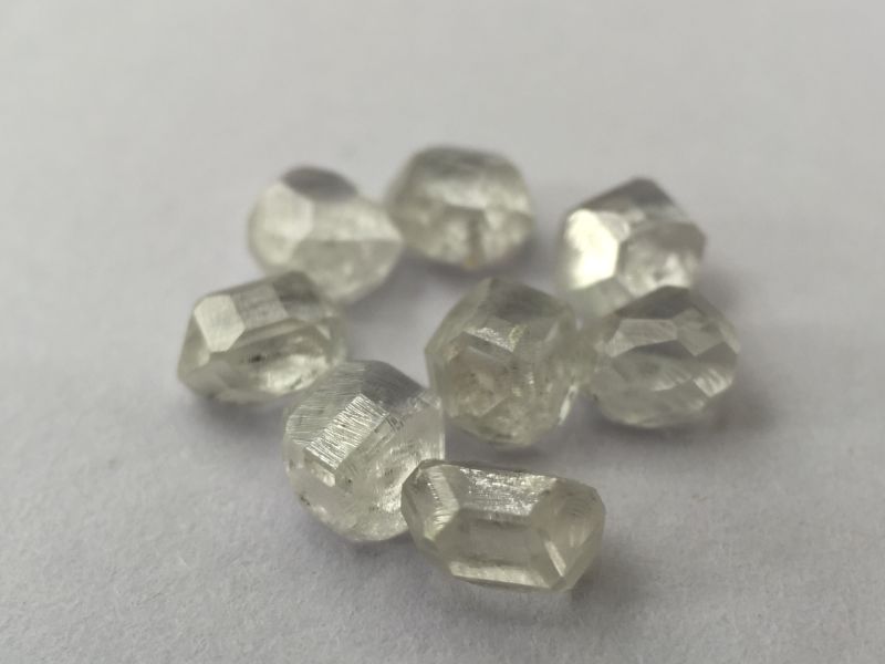 Abrasive Hpht Crystal Rough Uncut Diamond