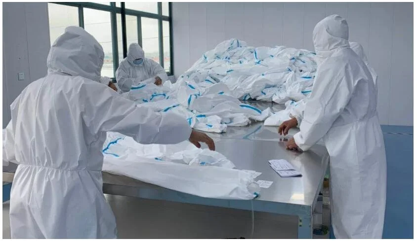 Excellent Performance Disposable Protective Clothing Dust-Proof Work Clothes Anti-Static