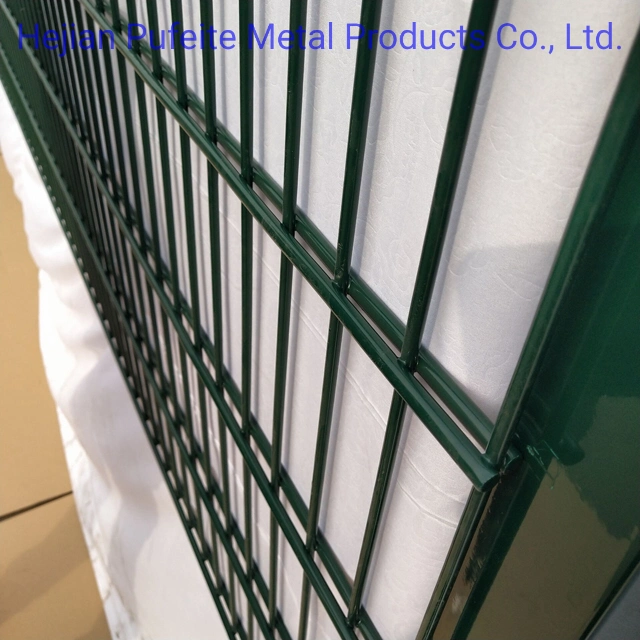 868 or 656 Twin Wire Mesh Panels 2D Mesh Double Wire Sports Fencing