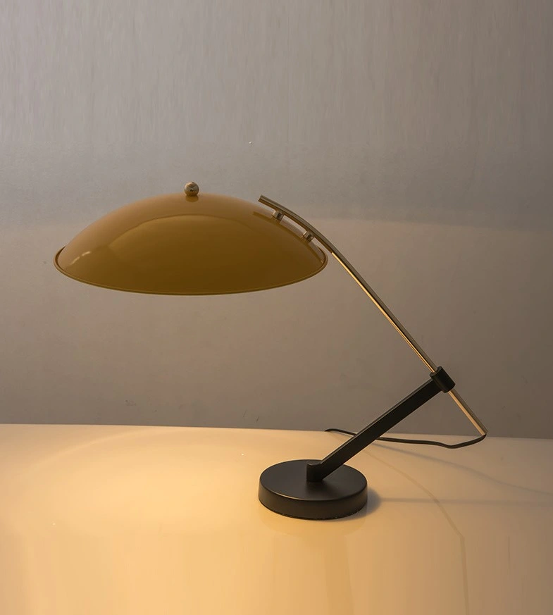 Soft Desk Lamp Modern Simple Model Classic Designer Living Room Study Nordic Bedroom Bedside Desk Lamp