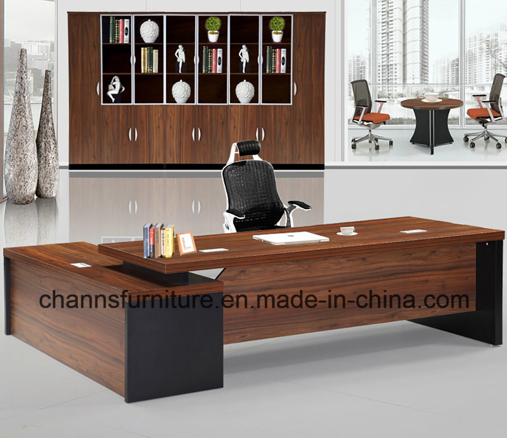 High Quality Luxury Office Table Executive Desk (CAS-MD18A41)