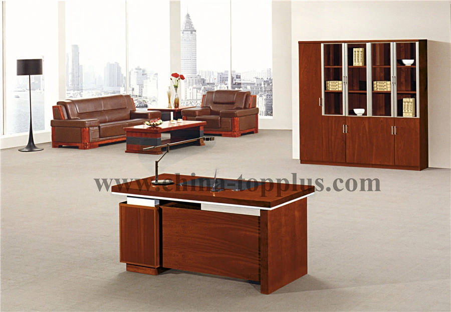 High Quality Office Clerk Table Classic Wooden Staff Desk (TP-1823)