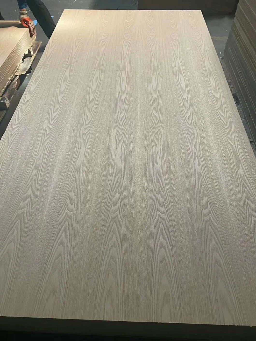 Cheap Wholesale Melamine Faced Plywood/HDF Plywood with 9-18mm From China Supplier