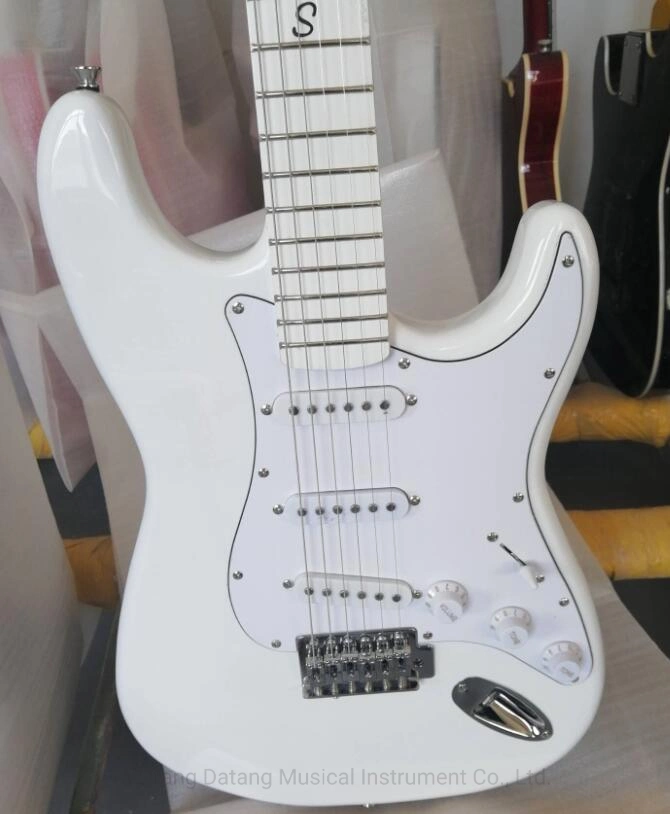 OEM White Colored Painted St Electric Guitar with Alder Body