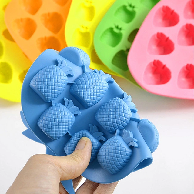 New Products Ice Cube Tray Mold Pineapple Shape Silicone Ice Cube Maker