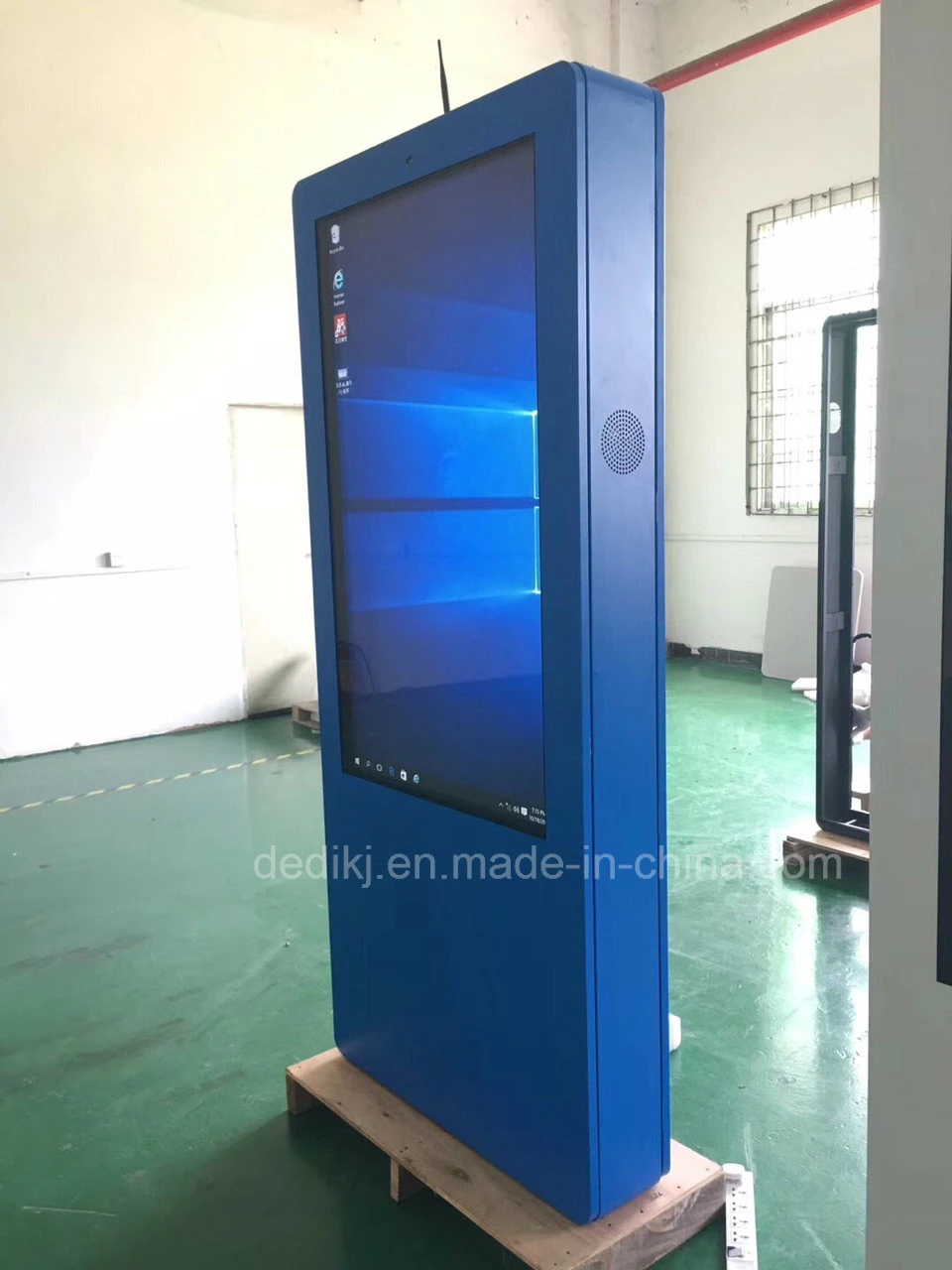 Dedi Factory Hot Product Waterproof Electronic LCD Outdoor Digital Signage Video LCD Totem