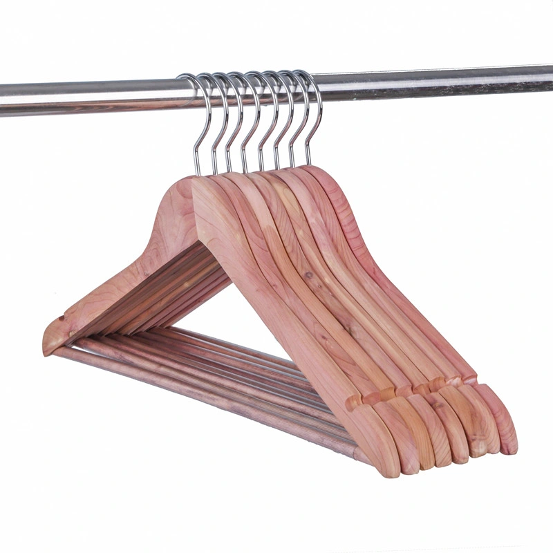 Eco-Friendly Natural Non Painting Cedar Wood Hanger with Notches and Bar