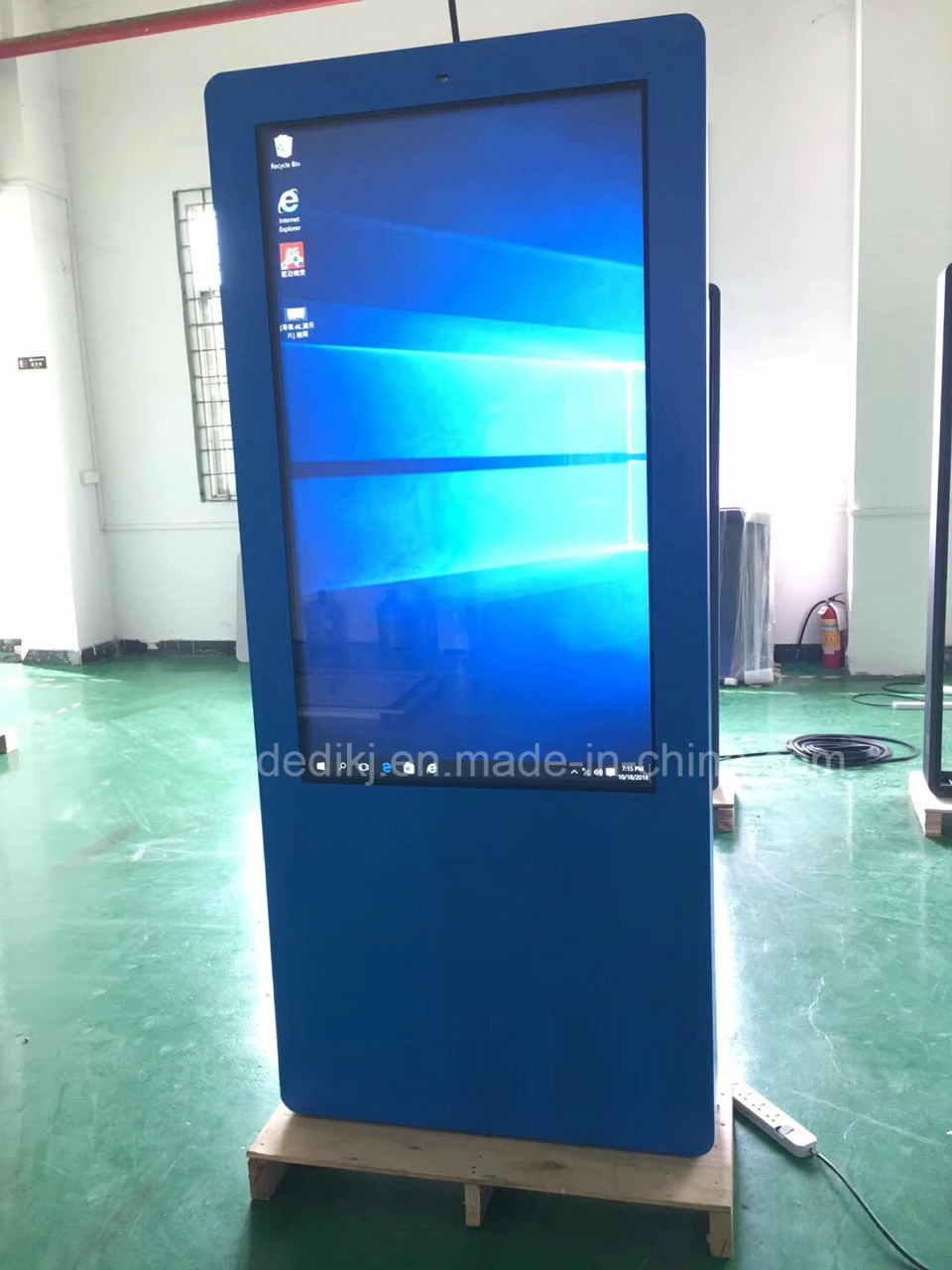 Dedi Factory Hot Product Waterproof Electronic LCD Outdoor Digital Signage Video LCD Totem