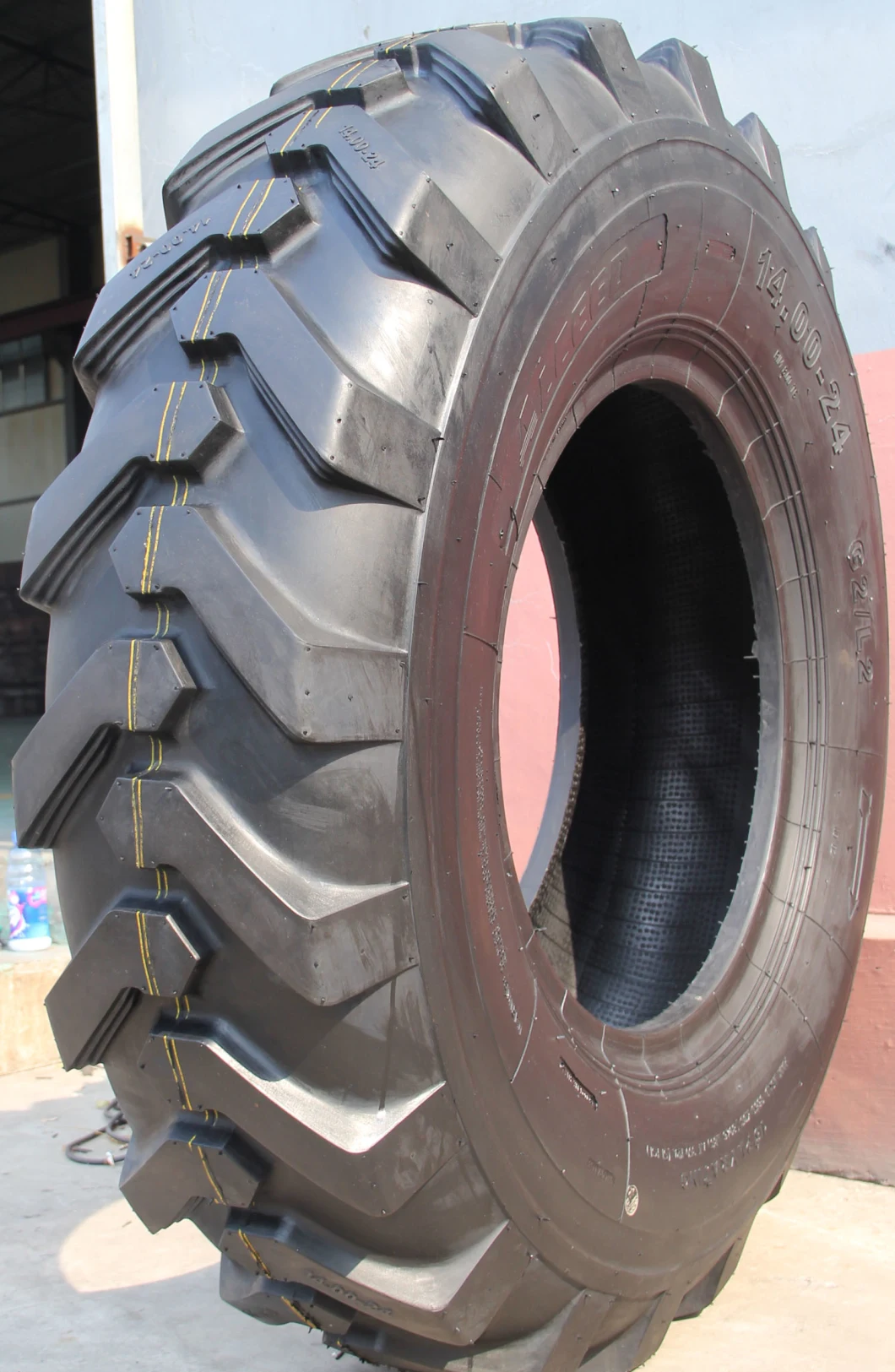 China Best Tyre Excavator Tyre OTR Tyre