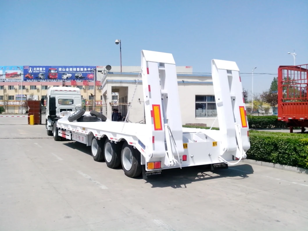 Low Loader/Lowboy/Low Bed Truck Head Semi Trailer for Heavy Equipment Excavator Transport
