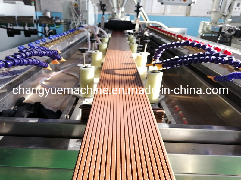 Plastic WPC PE and Wood Decking Production Line/Plastic Extruder