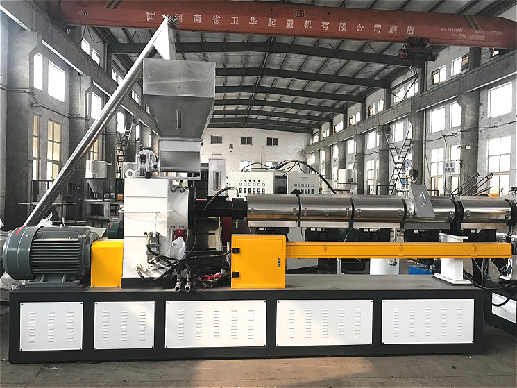 Waste Plastic Recycling Extruder in Plastic Recycling Machine Line