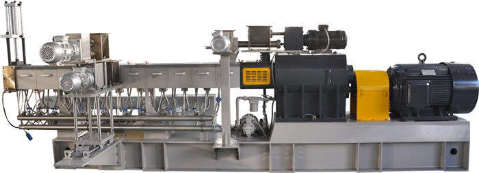 Pet Bottle Recycling Twin Screw Extruder in Plastic Recycling Line