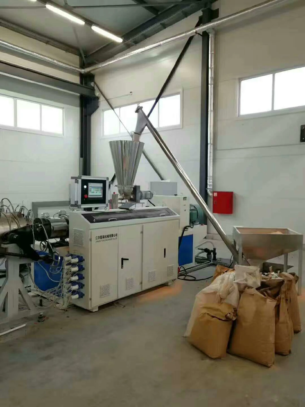 Plastic Products Machine/Plastic Machinery Composed of Conical Twin-Screw Extruder and Haul off