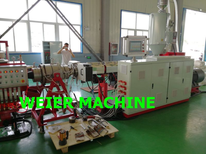 Plastic Extruder Machine / HDPE PPR PP Pipe Machinery