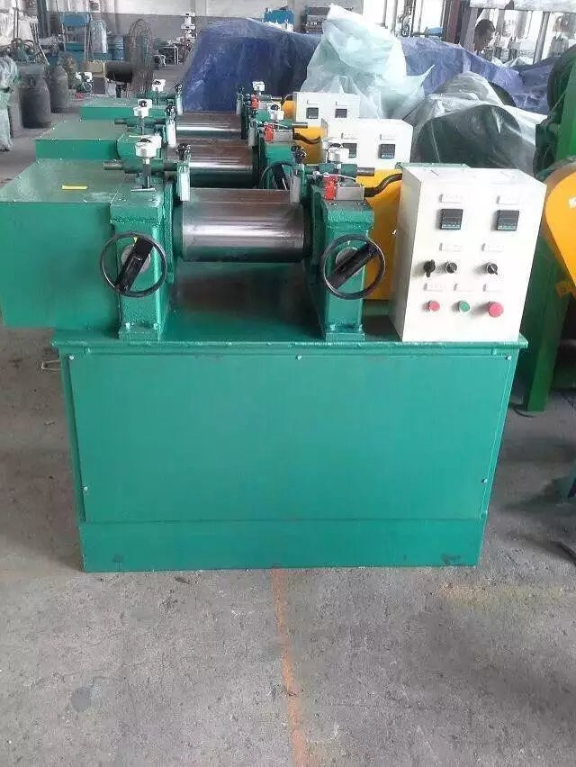 Xk-160/250/300 Lab Two Roll Open Mixing Mill for Rubber Plastics