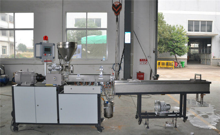 Small Plastic Extruder Twin Screw Extruder Plastic Granules Making Machine