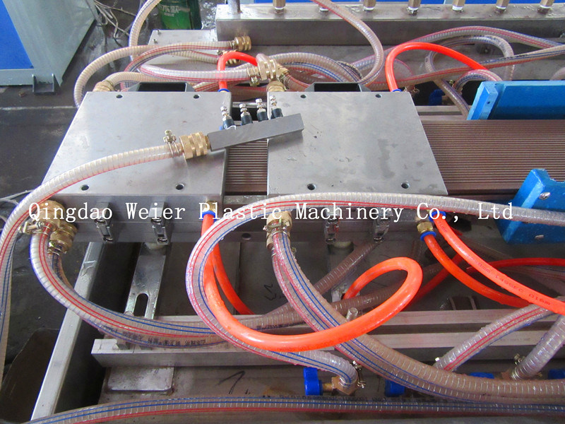 PE/PP Wood Plastic Profile Making Machine