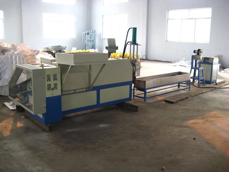 China PS Foam Plastic Recycling Extruder Machine