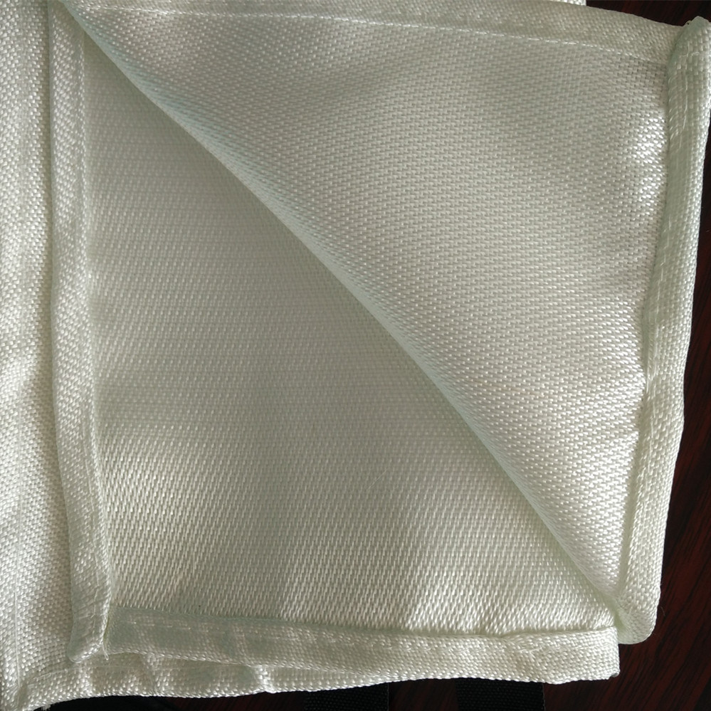 Uncoated Fiberglass Welding Blanket Roll