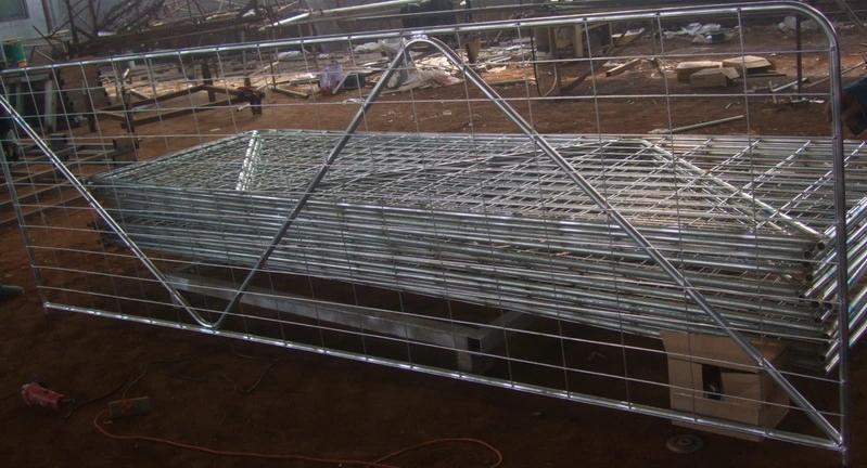 Hot Sale Galvanized Sheep Wire Mesh Portable Fence Panel/Corral Panel/Alpaca Panel (factory)