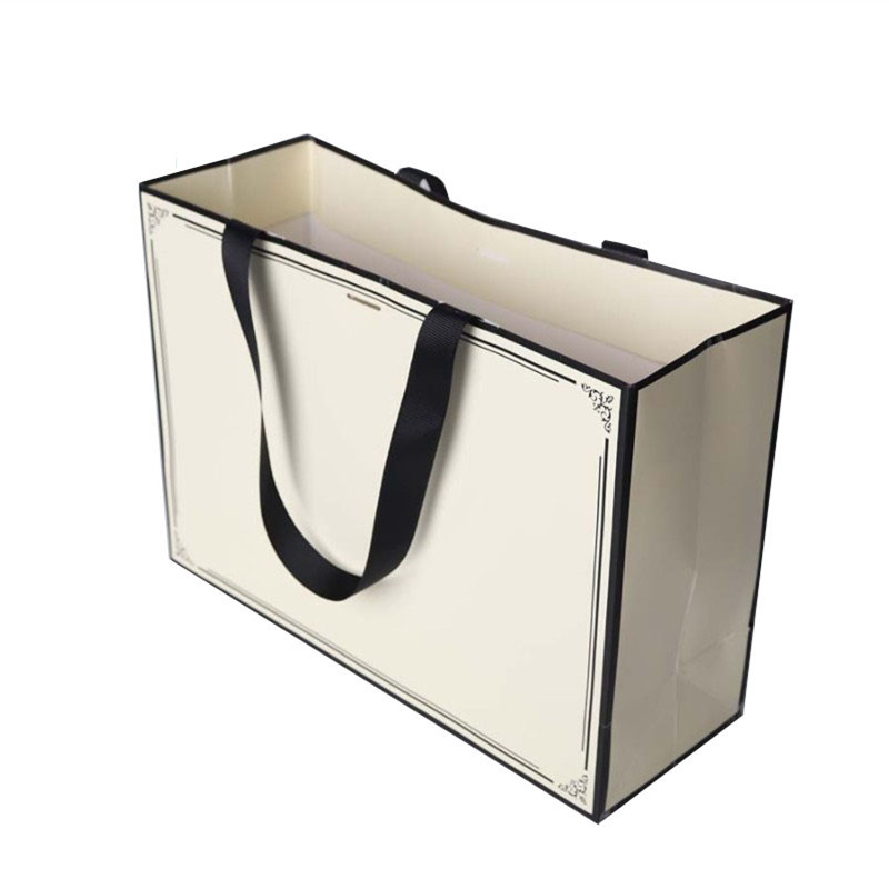 China Manufacturer Custom Recycled White Gift Paper Bag with Your Own Logo