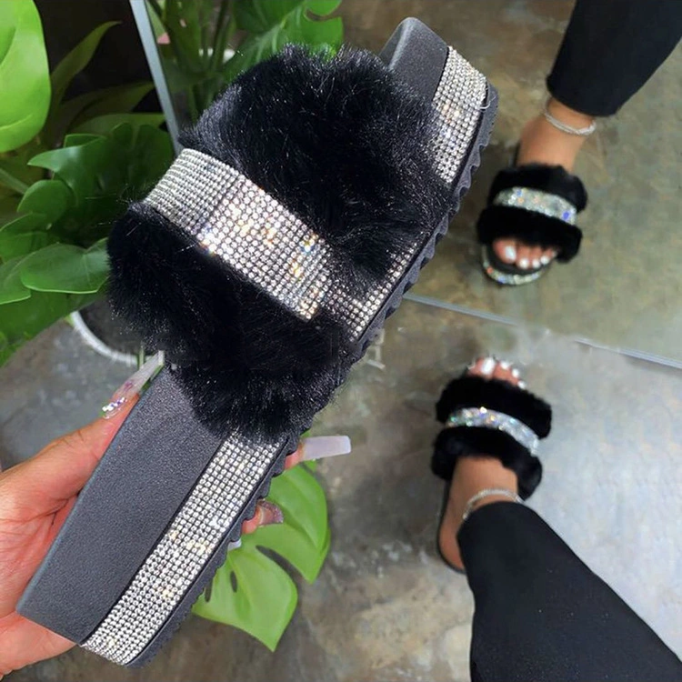 Wholesale Lightweight Fur Slippers Outdoor Women Sandals Fashion Rhinestone Platform Fur Slippers for Lady