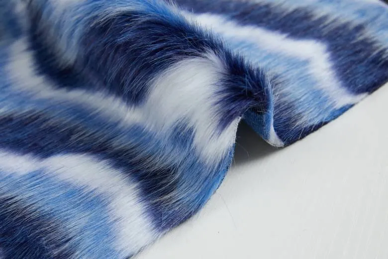 Plush Long Pile Faux Fur Fabric Fake Fur Minky Blanket Fabric Artificial Fur Rug Fabric