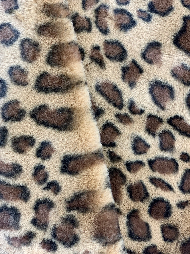Deer Printing Rabbit Fur Coat Long Style 1000g Leopard Printing Rabbit Fur Coat (Fur Garment) Fabric