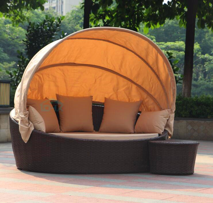 Hot Sale Beach Wicker Daybed Outdoor Round Rattan Sunbed with Canopy Patio Furniture