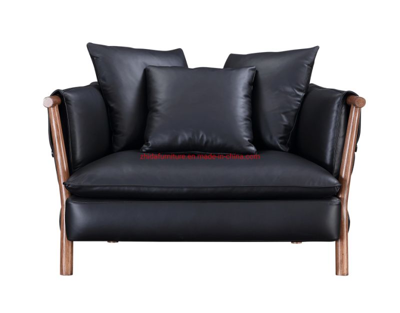 Hotel Italy Design Black Leather Sofa with Wooden Armrest