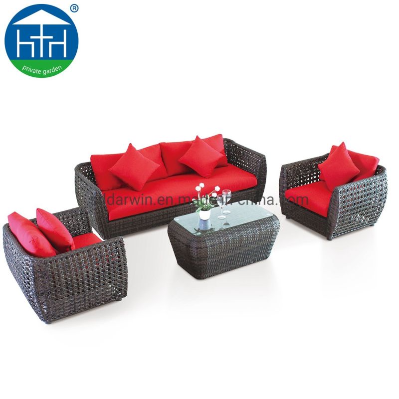 Comfortable Outdoor Garden Patio PE Rattan Sofa Lounge in Bubble Weaving