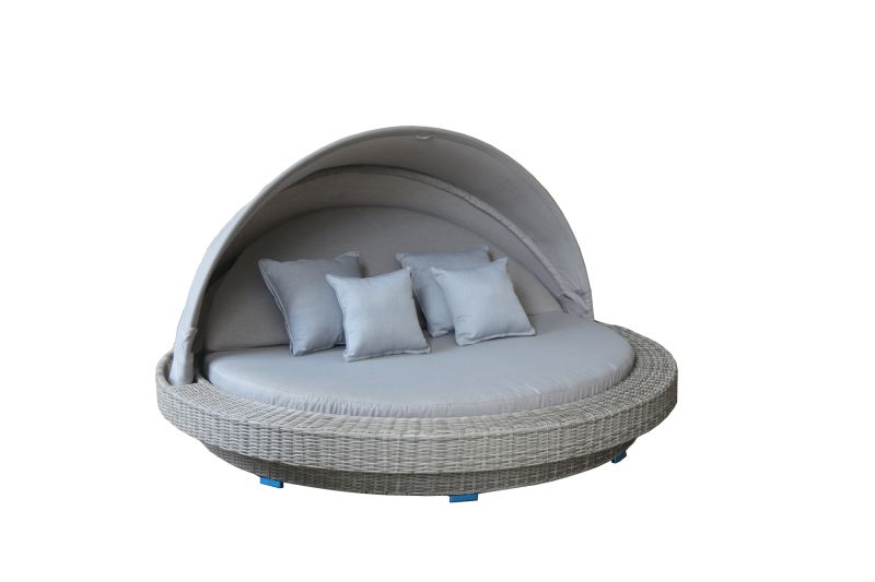 Luxury Furniture Sofa Bed Rattan Daybed with Canopy