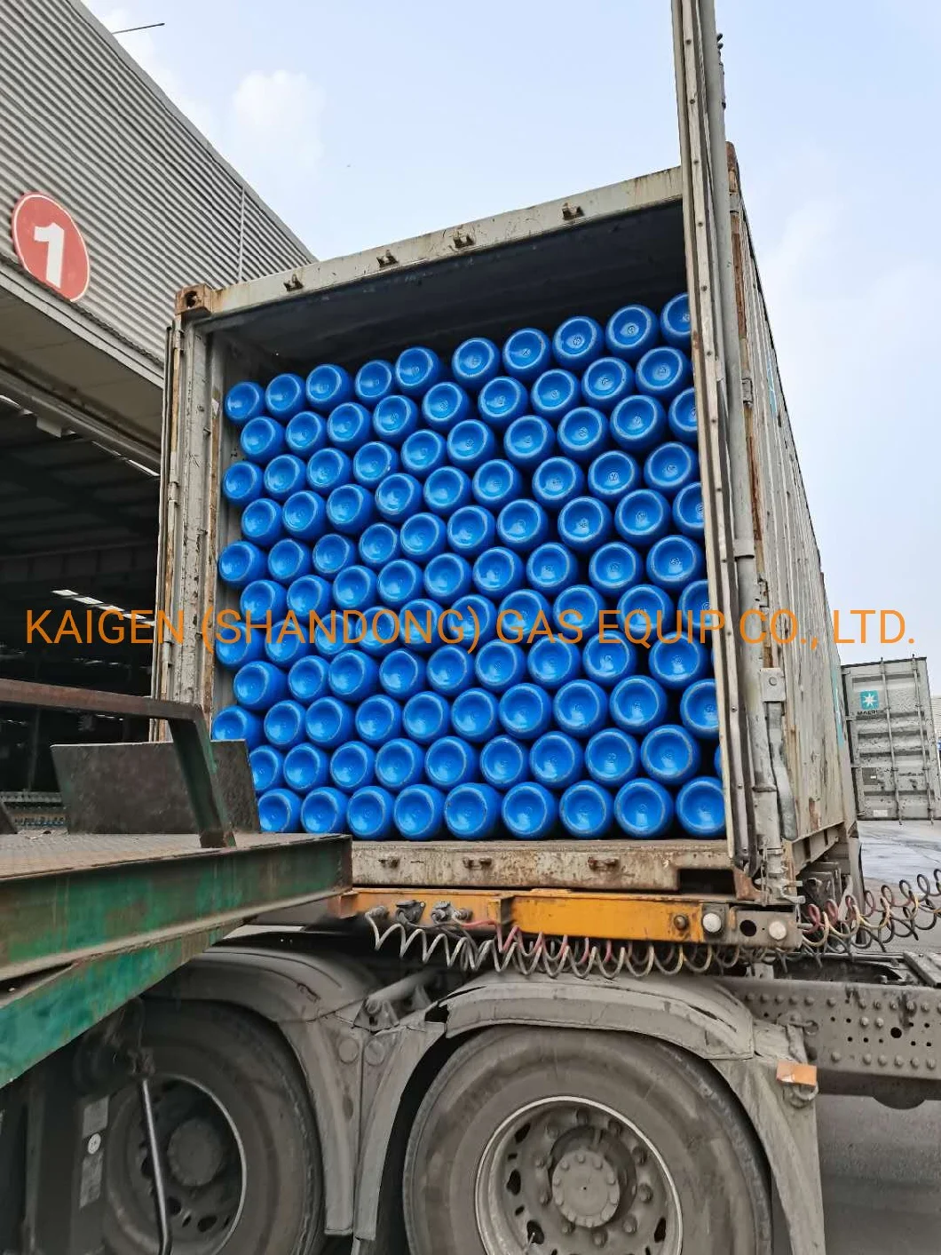 High Pressure Vessel Seamless Steel Argon Gas Cylinder with Cap and Valve