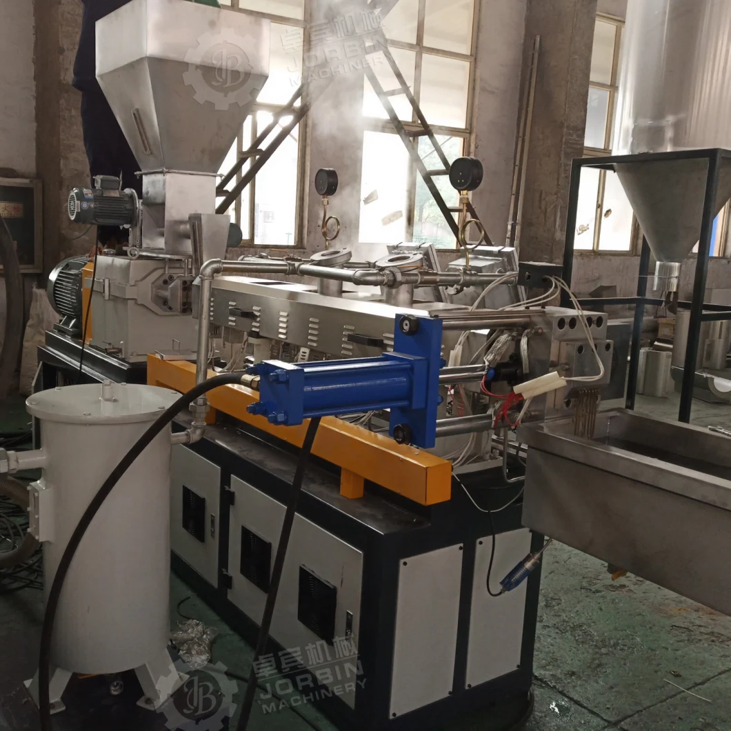 Processing Pet Bottles to Final Form Prepared Pellets and Granules with Twin Screw Extruder in Factory