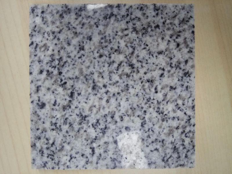 Polished Spray White Granite or Sea Wave for Wall or Flooring Tile or Kitchen Countertop or Stair Steps or Tombstone or Fountain or Vanity Top or Paving Stone