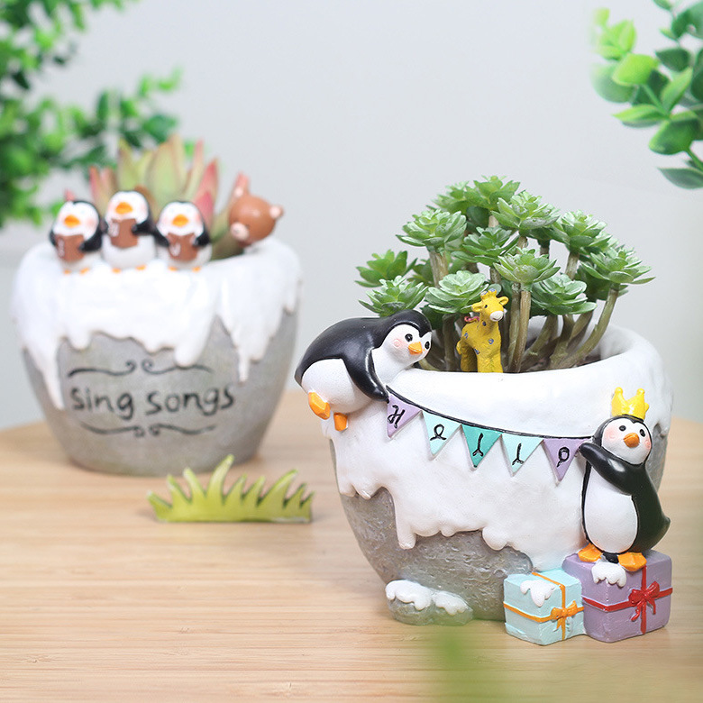 Cute Flower Pots Indoor Penguin Planter Decorative Resin Garden Small Plant Pots