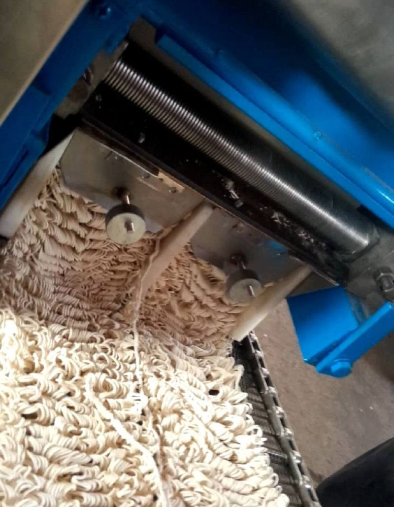 Commercial Frying Instant Noodles Machine/Noodle Machine