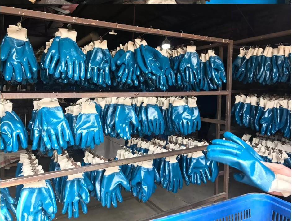 Chinese Puncture Resistant Full Nitrile Coated Gloves