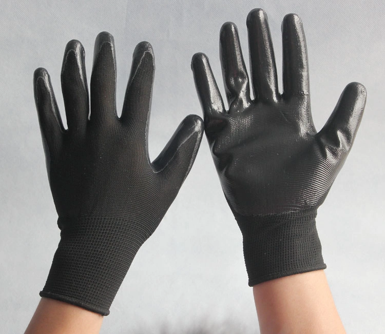13 Gauge Seamless Knit Nitrile Coated Gloves Smooth Surface with Wear Resistant