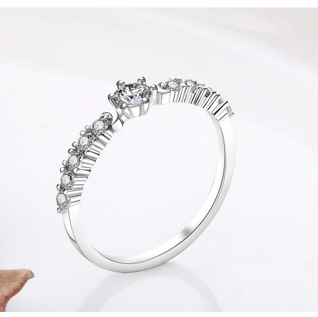 2020 Wholesale Fashion Sterling Silver Jewelry Finger Ring with Synthetic Diamond Jewellery for Wedding