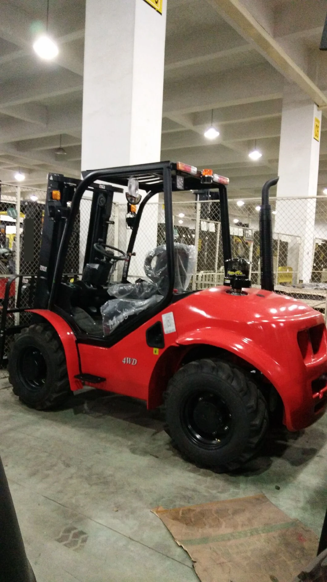 China Material Handling Equipment 3.5 Ton 4WD 4X4 All Rough Terrain Forklift for Sale