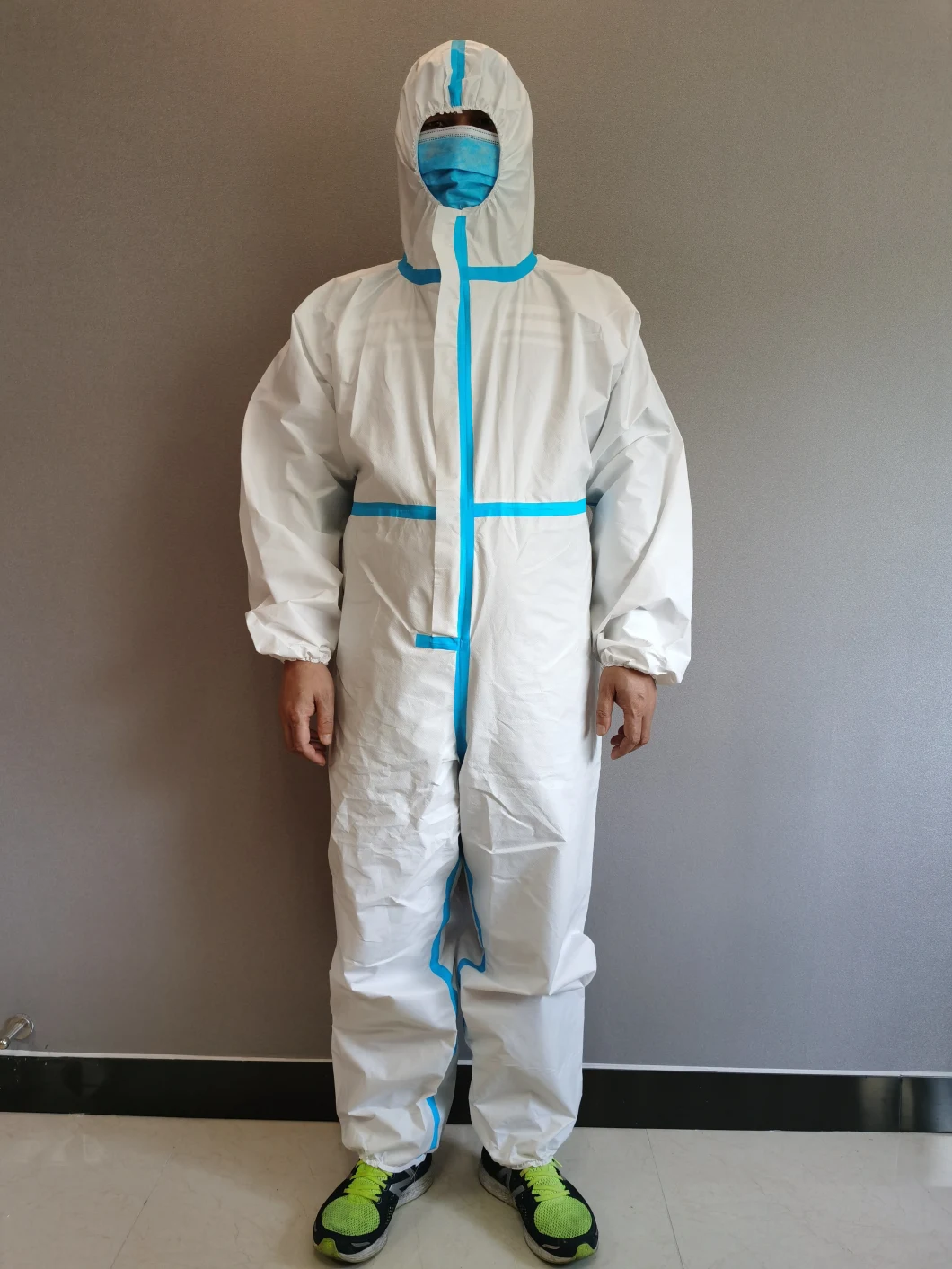 Disposable Personal Protective Clothing Equipment Protective Suits Coverall Ce/FDA Not Medical Using Tpye 4