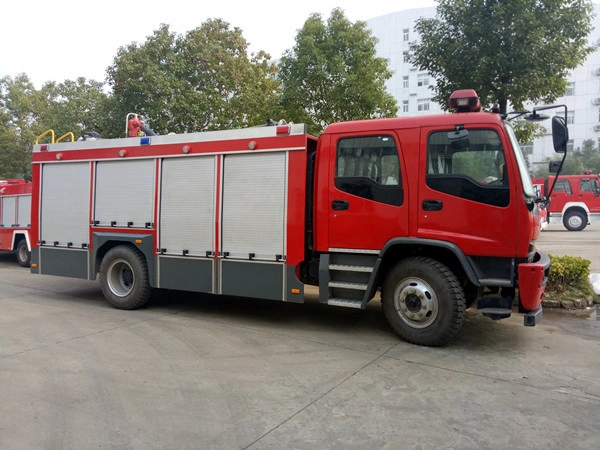 Isuzu New 4X2 7tons Water Tank Fire Truck for Fire Security Rescue 240HP Extinguisher Foam Water Tank Dry Powder Fire Truck HOWO Optional