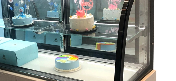 Smeta High-End Refrigerated Display Showcase Cake Bakery Cooler