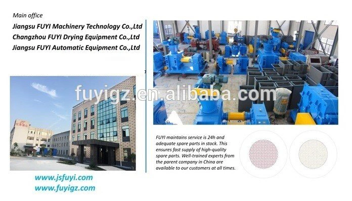 Double roller extrusion granulator for bentonite clay cat litter