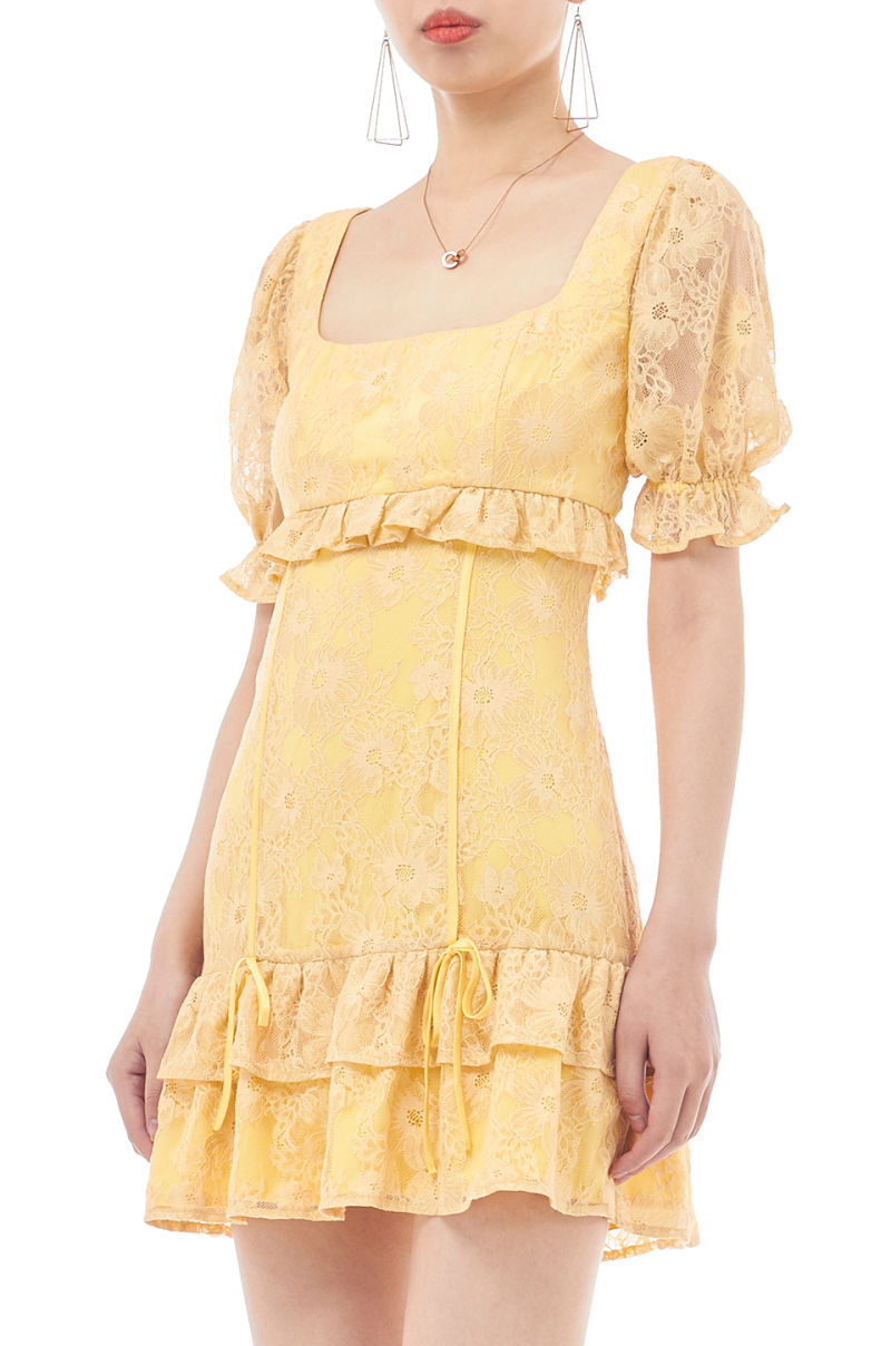 1911-0014 Women Daytime out Mini Short Sleeve Lace Puff Sleeve Summer Dress
