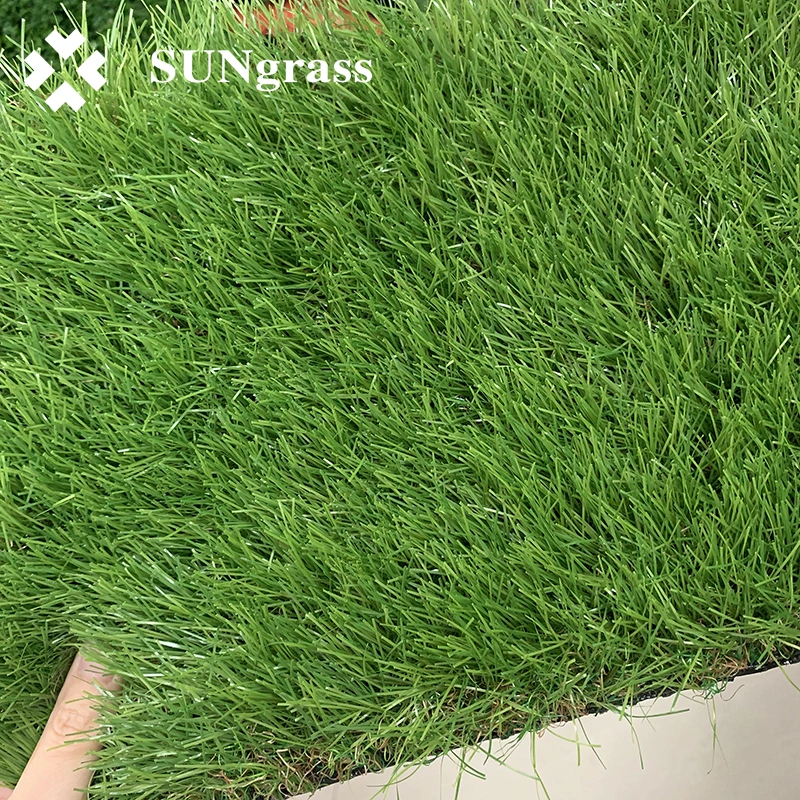 Natural Look Green Color Artificial Grass for Commercial Land Landscaping